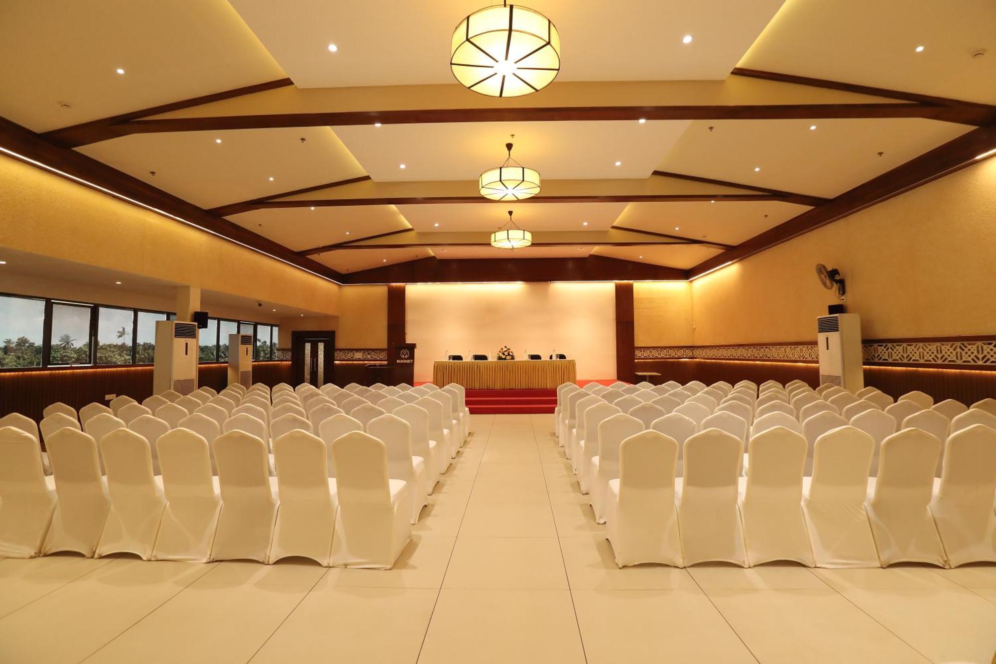 Magnet Hotel Kannur Exterior foto