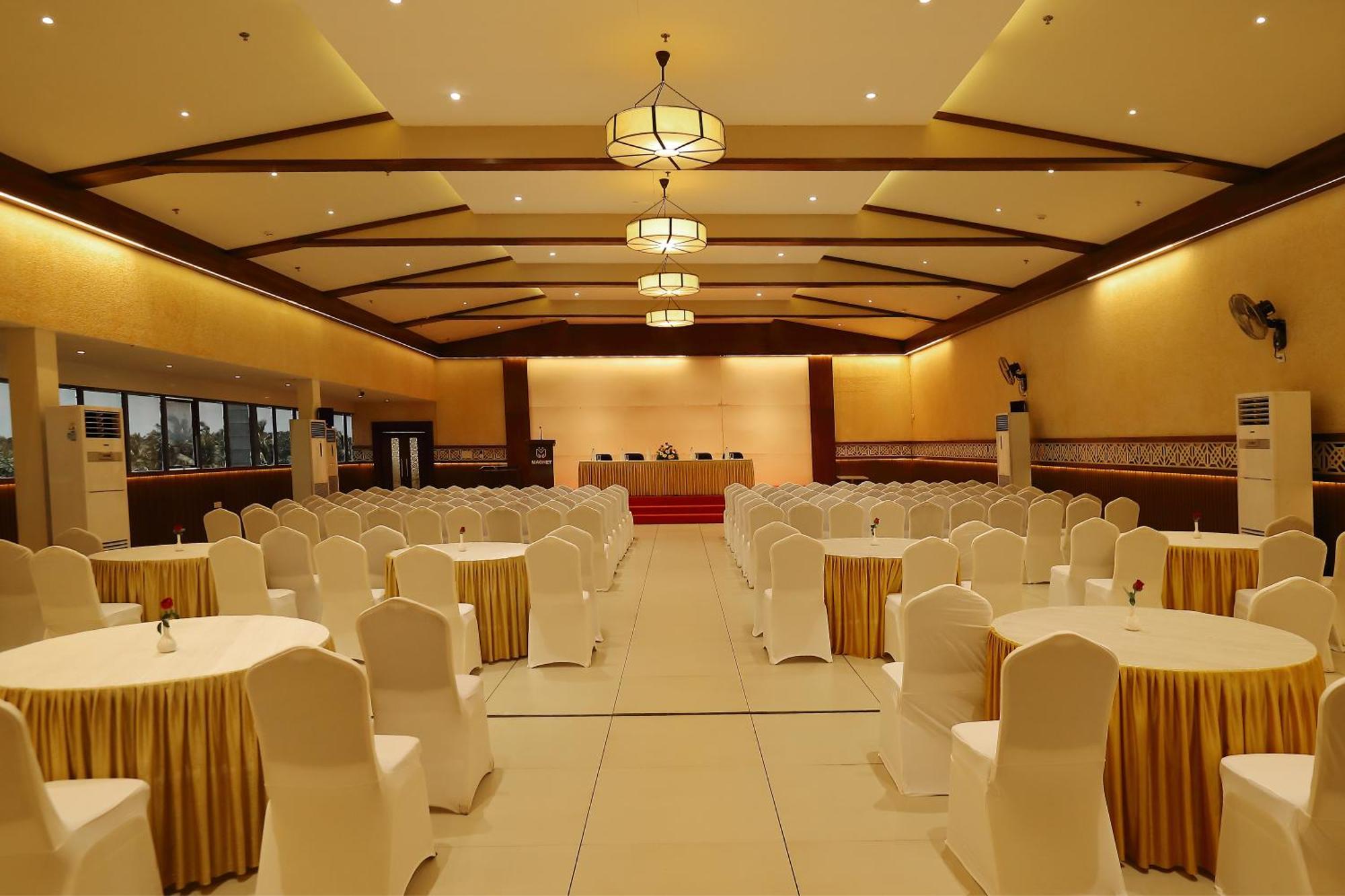 Magnet Hotel Kannur Exterior foto
